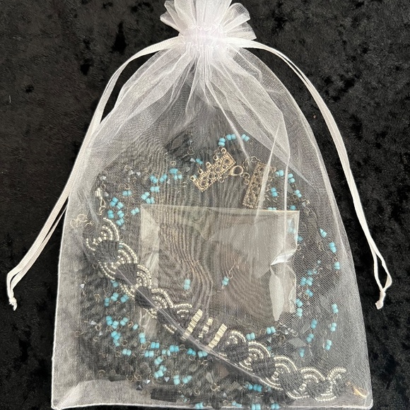 Curated Jewelry Set #22 - Necklace, Bracelet, Earrings (turquoise/black/silver) - Picture 6 of 6